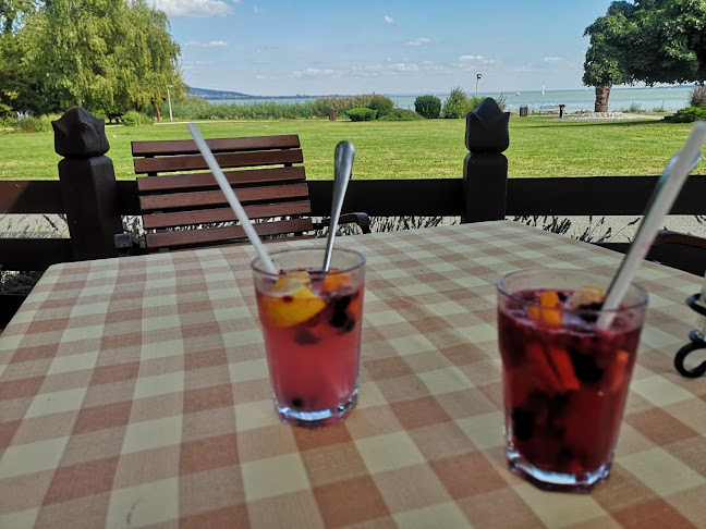 Halászcsárda - Vendéglátás