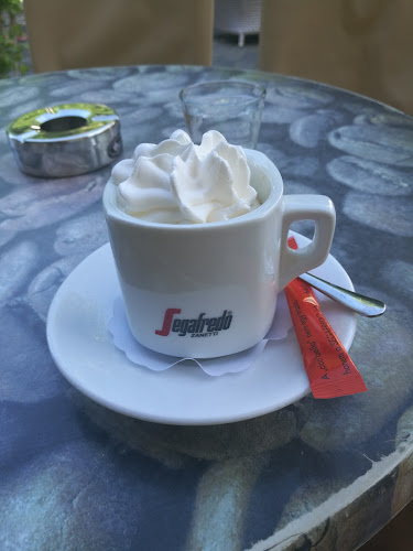 Comentarii opinii despre Margaréta Kávéház