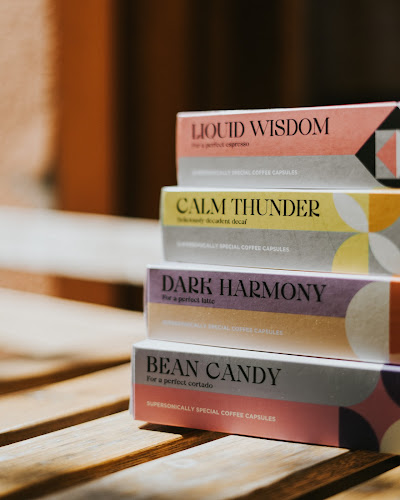 Opinii despre Antique Cafe & Tea în Szeged - Vendéglátás