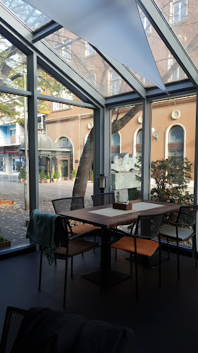 Comentarii opinii despre Impresszó Club-Étterem