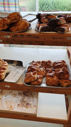 Opinii despre Rácz Pékség Manufaktúra în Balatonkeresztúr - Vendéglátás