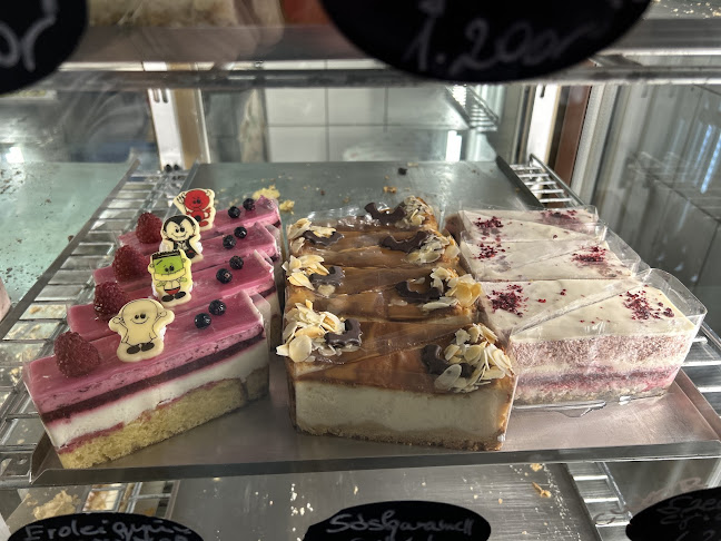 Tücsi-süti cukrászda - Törökbálint