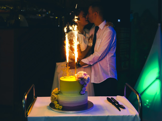 Holdfény Étterem és Ételfutár - Vendéglátás