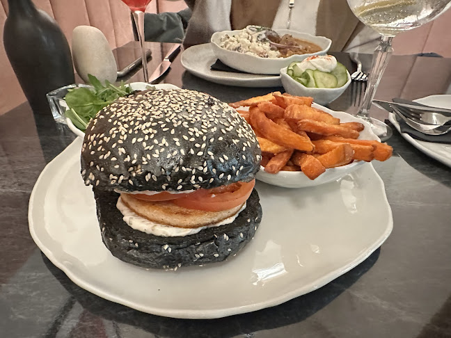 Budapest, Attila út 99, 1012