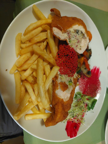 Opinii despre La Donna Pizzéria în Budapest - Vendéglátás