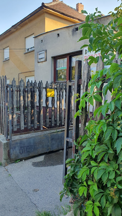 Mackó Kuckó Borozó