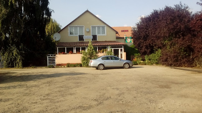 Opinii despre Autós Kisvendéglő în Újfehértó - Vendéglátás