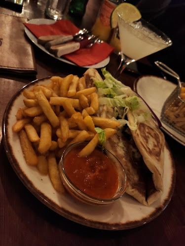 Comentarii opinii despre SEMMI EXTRA és egy kis KERT