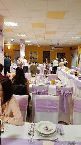 Szolnok, József Attila út 83, 5000