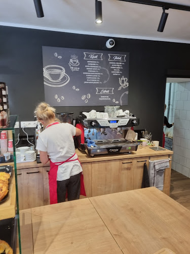 Comentarii opinii despre Dukata Pékség