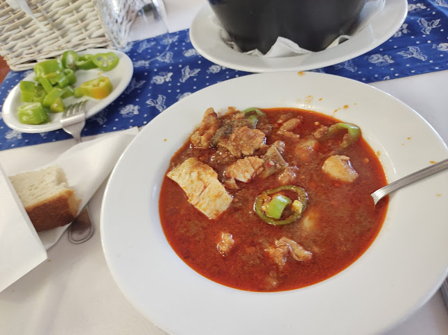 Opinii despre Halascsarda Seghedin în Szeged - Vendéglátás