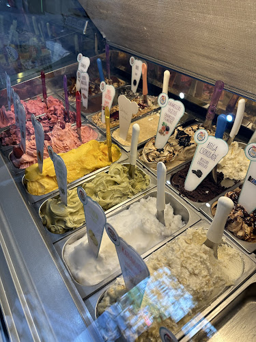 Comentarii opinii despre Dream Cream - Ice Cream & Bubble Waffle Budapest