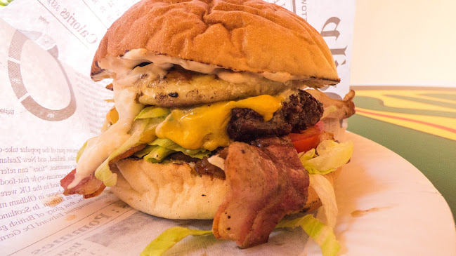 Zsámbék, Akadémia u. 2, 2072