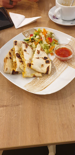 Comentarii opinii despre Enjoy Budapest Cafe