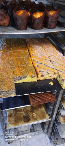 Opinii despre Dion Pékség în Inárcs - Vendéglátás