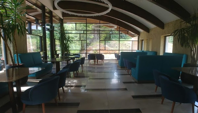 Tácsik Pékség-Cukrászda - Vendéglátás