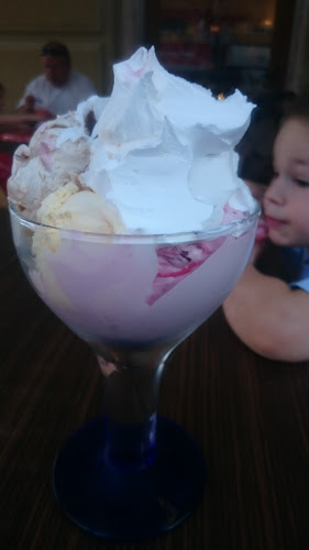 Dunaújváros, Vasmű út 37, 2400