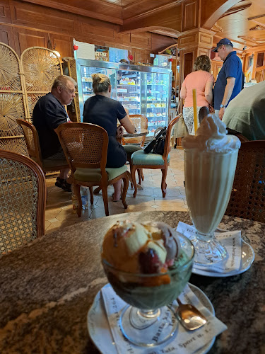 Tata, Sport u. 1, 2890