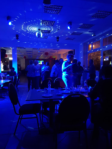 Opinii despre Uni-Café în Miskolc - Vendéglátás