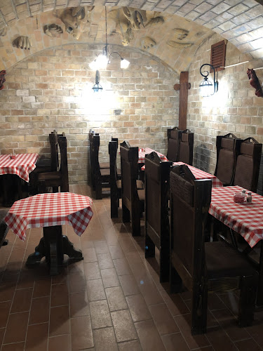 Opinii despre Pokol Pince în Kaposmérő - Vendéglátás