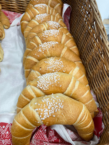 Opinii despre Morzsa Pékség în Budapest - Vendéglátás