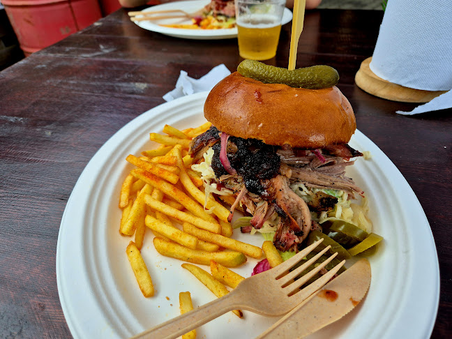 Opinii despre Déli Part BBQ în Siófok - Vendéglátás