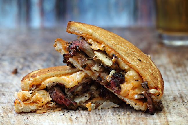 Devil's Prézli Food Truck & Catering