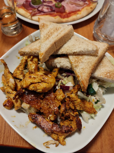 Comentarii opinii despre Bár-Ka Kávézó és Pizzéria