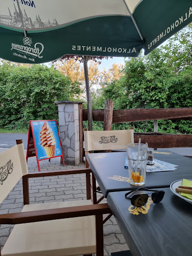 Hekk Terasz Vác - Vác