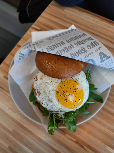 Kockacukor-Nem csak reggeli - Székesfehérvár