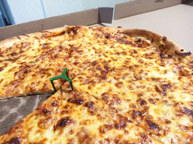 Opinii despre Domino Pizzéria în Salgótarján - Vendéglátás