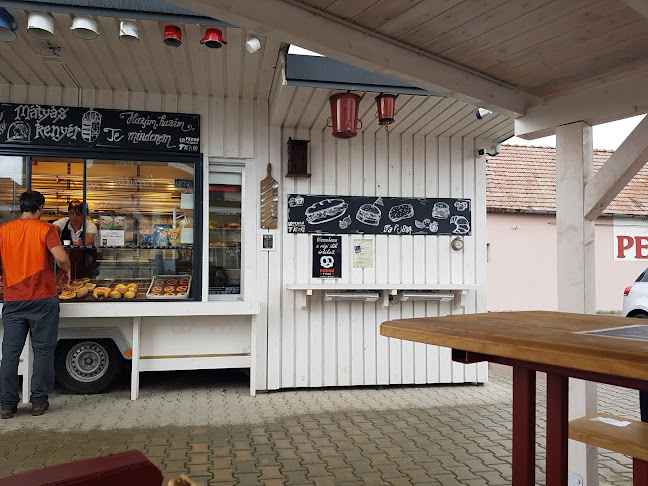 Pedró Pékség /Écs