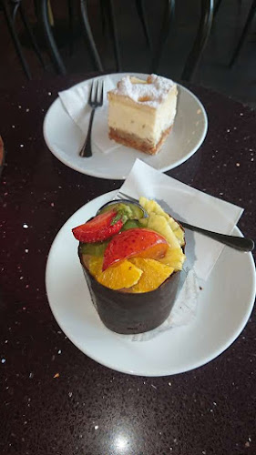 Comentarii opinii despre Horváth Cukrászda