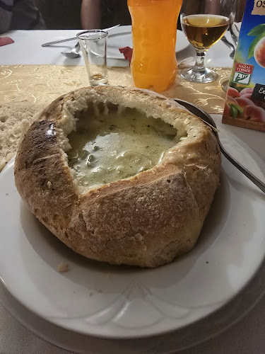 Opinii despre Tölgyes Csárda în Szentmártonkáta - Vendéglátás