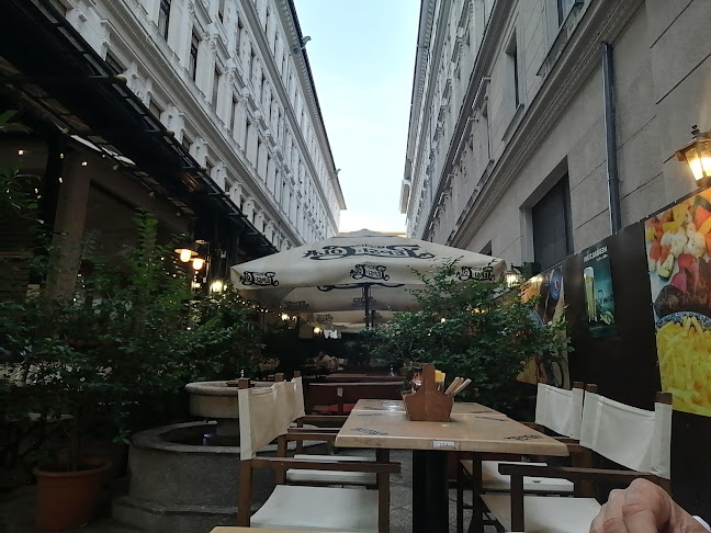 Budapest, Szent István krt. 13, 1055