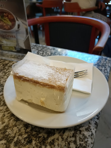 Comentarii opinii despre Korona Kávéház