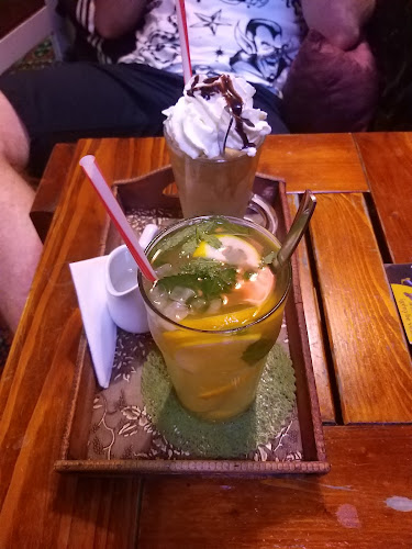 Comentarii opinii despre Luther Teaház