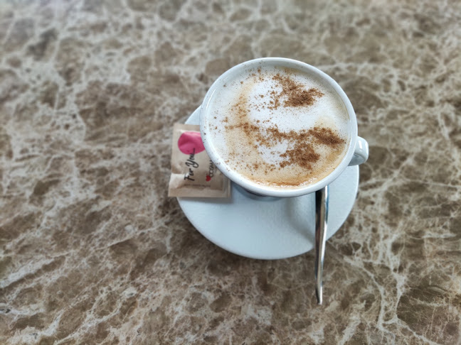 Tácsik Pékség-Cukrászda