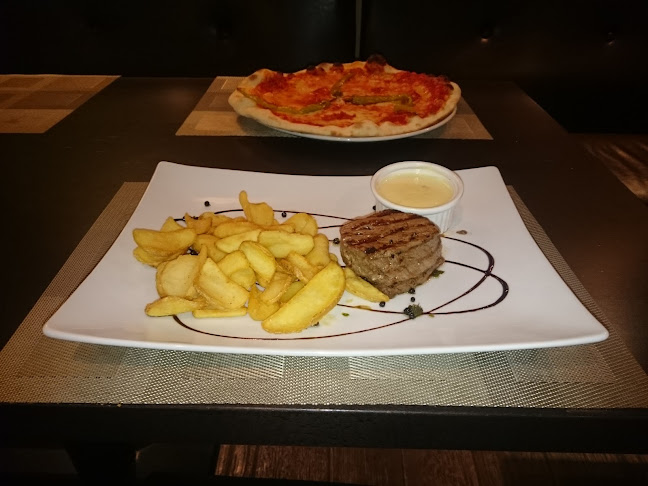Replay Cafe & Restaurant - Pécs
