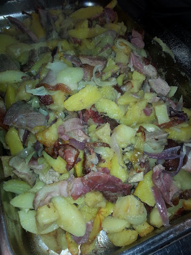 Comentarii opinii despre Svédasztalos étterem és Pizzaház pizzéria