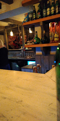 Comentarii opinii despre Szmog Pub