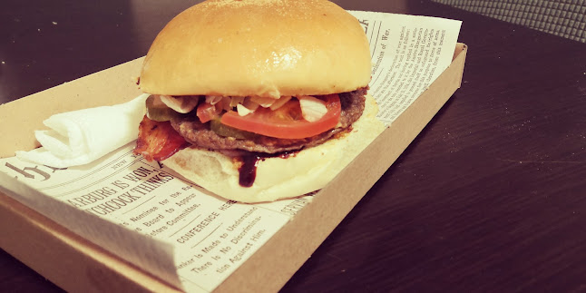 Opinii despre Cruising Stop Street Food Büfé în Tiszadada - Vendéglátás