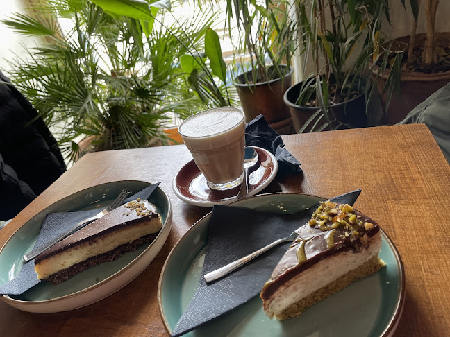 Pécs, Ferencesek utcája 4, 7621