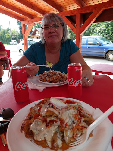 Opinii despre Géza Gyros Bàr în Göd - Vendéglátás