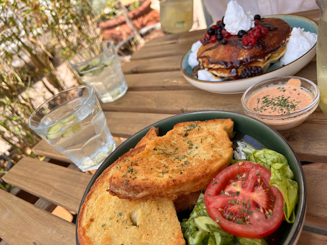 LYR Speciality Coffee and Food - Vendéglátás