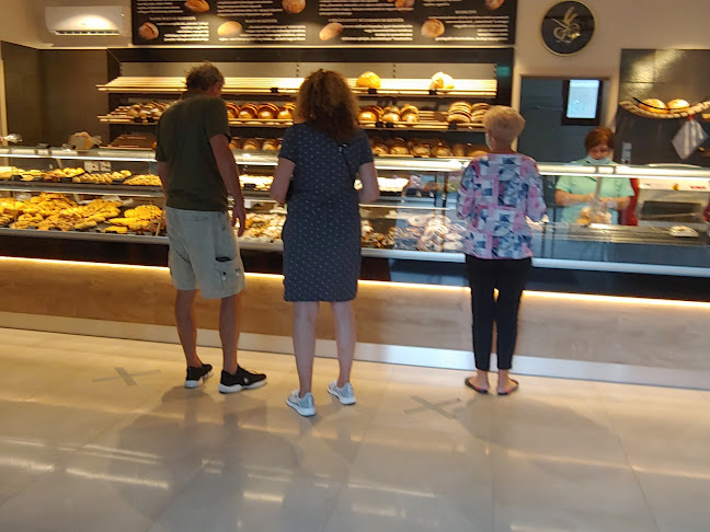 Fejedelmi pékség drive - Vendéglátás