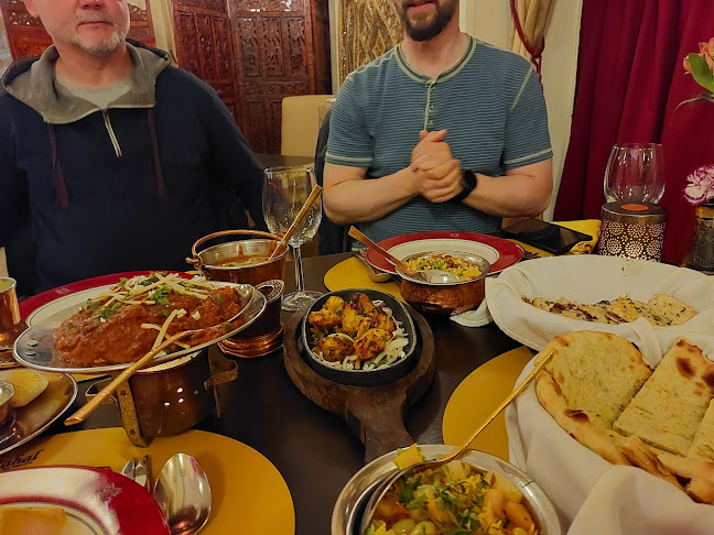 Taj Mahal Étterem - Vendéglátás