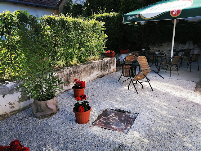 Comentarii opinii despre Sarki Kiskocsma