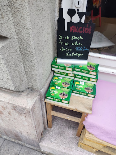 Opinii despre Koncept în Budapest - Vendéglátás