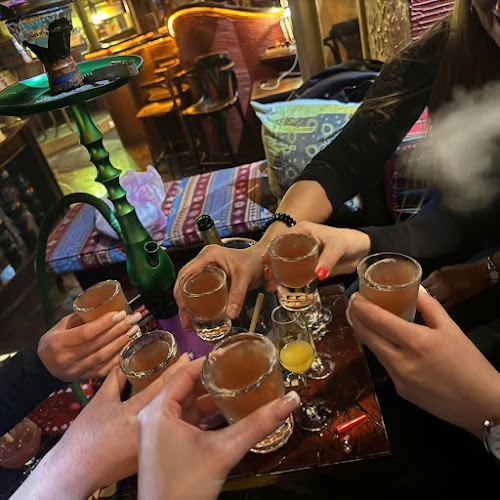 Habibi Shisha Bár | Hastánc - Vendéglátás